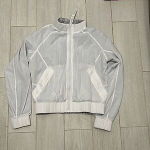 New Lululemon 2 white and grey print reversible jacket